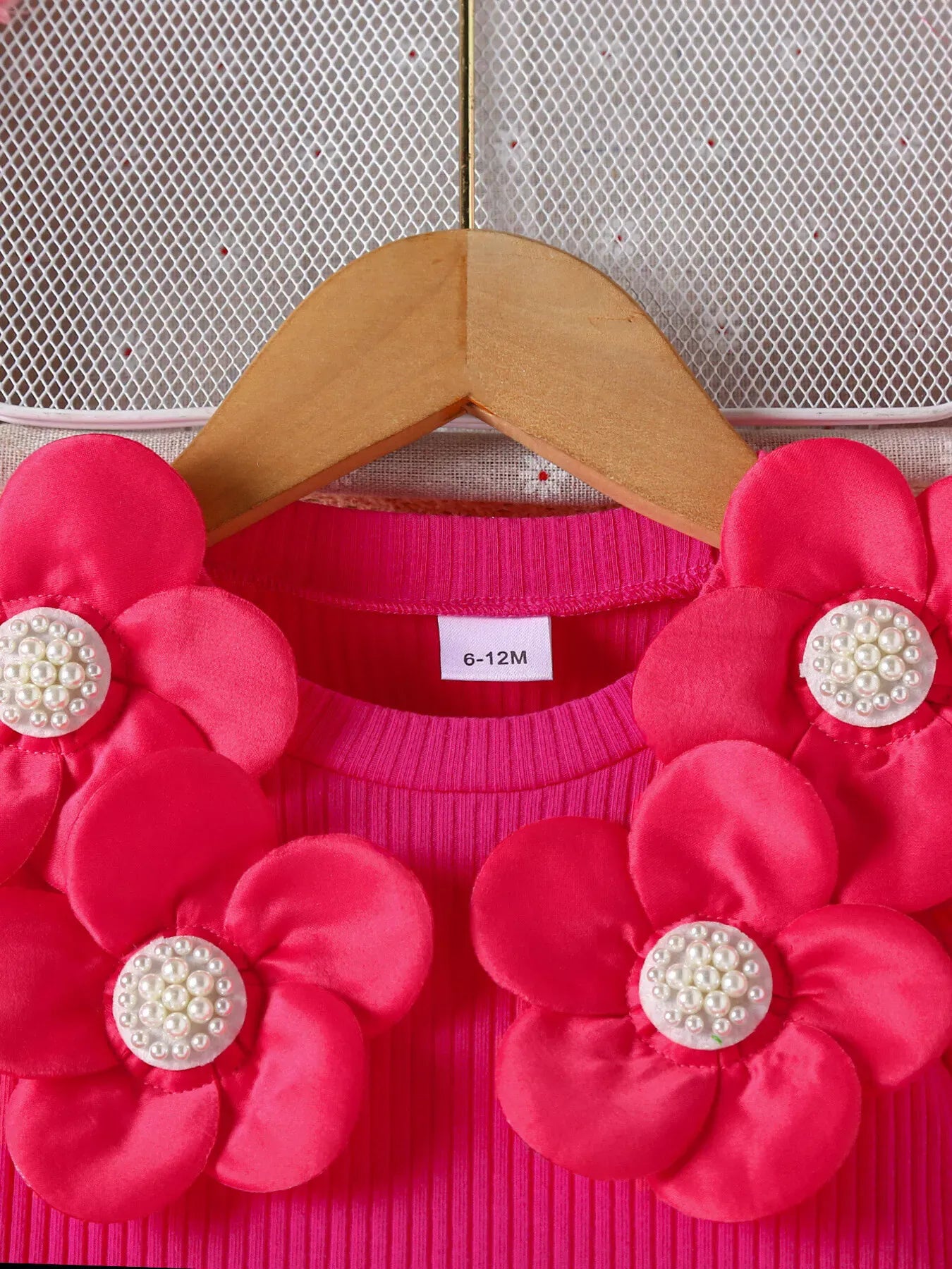 Trendsi Children's Floral Applique Ribbed Top & Button Decor Skirt Set