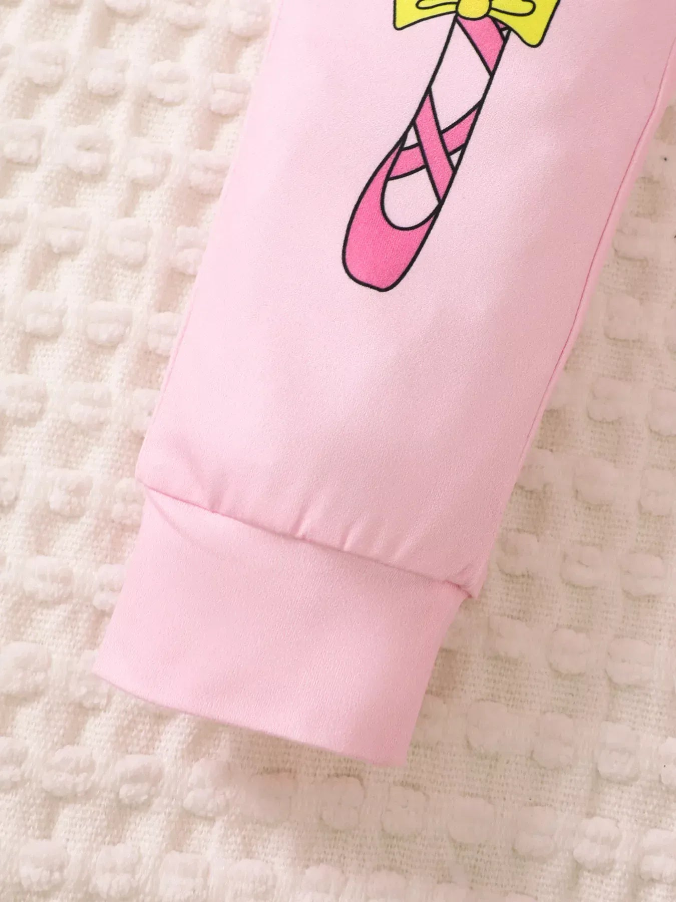 Trendsi Children's Graphic Long Sleeve Top and Pants Set